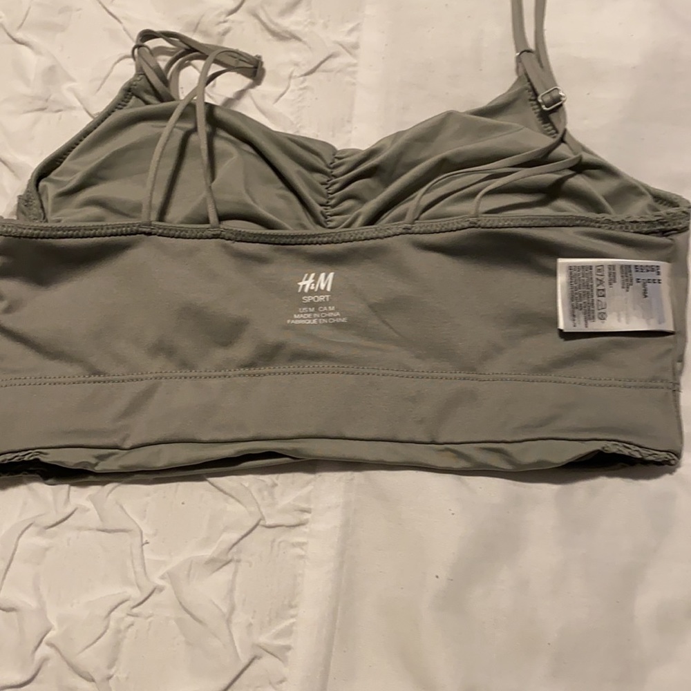 H&M sports bra - Picture 3 of 3